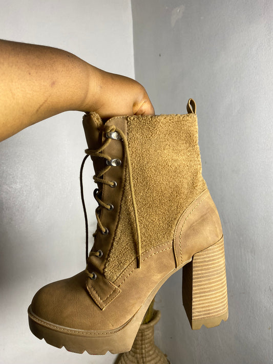 Heeled lace up ankle boots